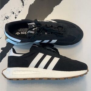 ADIDAS *RETROPY E5* ULTRABOOST 8.5 9.5 BW TENNIS SHOES RUNNING MENS WOMENS